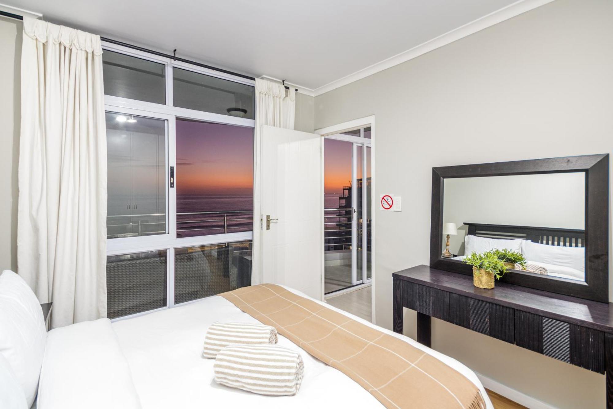 Atlantic Haven Bloubergstrand Exterior foto